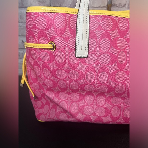 EUC Coach Carryall Tote - Pink Lemonade - Picture 5 of 15